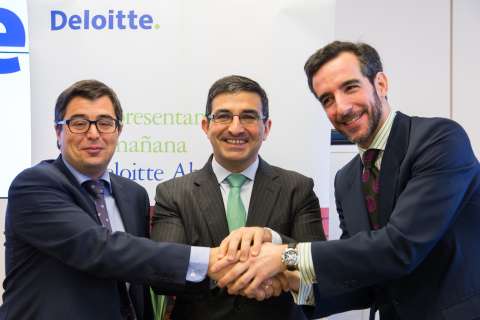 firmadeloitteisdemasterenciberseguridadmartesabril