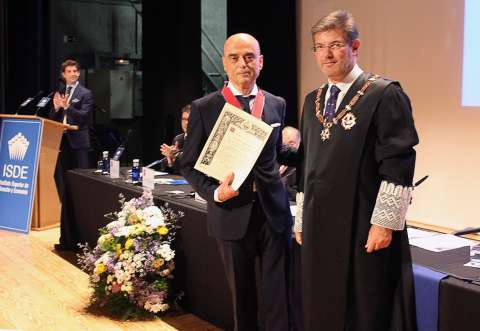 alejandropintocondecoracioncruzsanraimundopenafort